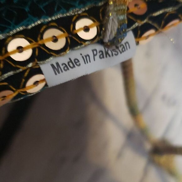 Vintage Small Hand Bag Made in Pakistan 🇵🇰 - Picture 3 of 8